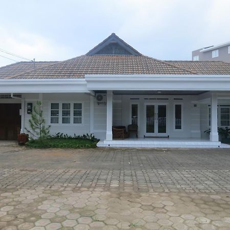 Elenor'S Home At Eyckman Bandung Eksteriør billede